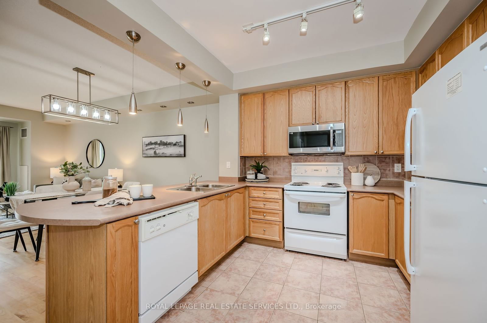 80 Port St E, unit 302 for sale - image #8