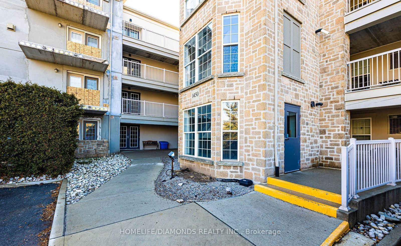 1450 BISHOPS Gate, unit 306 for sale - image #2