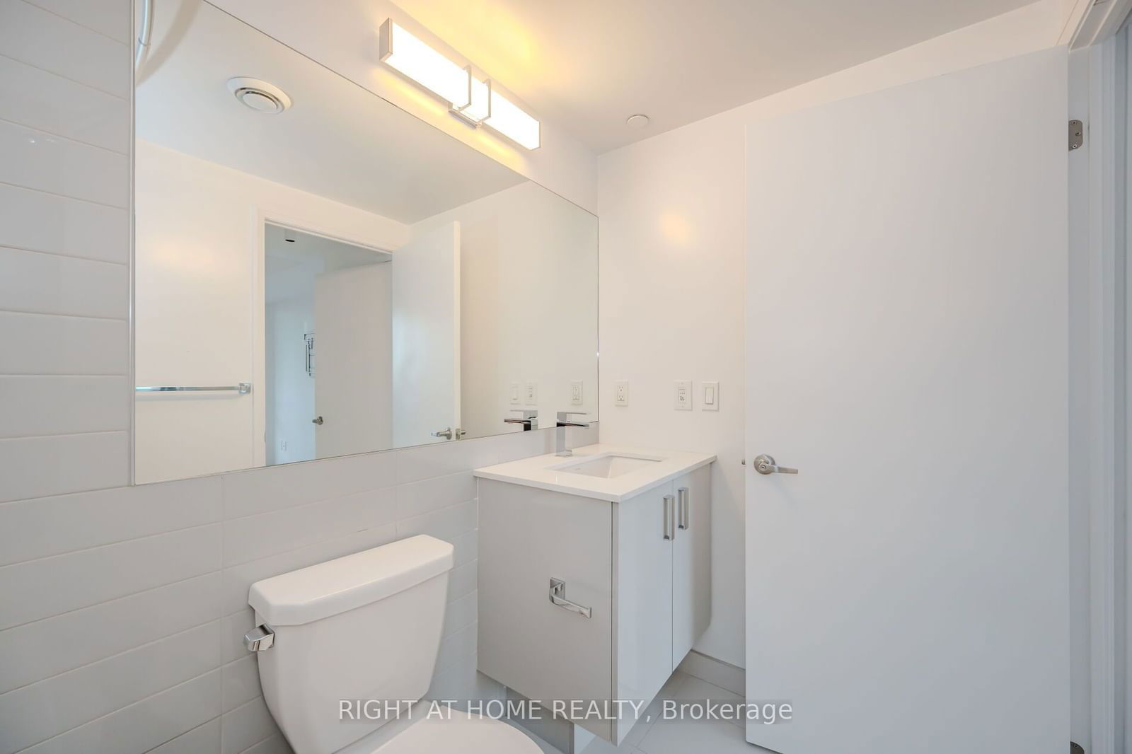 26 Gibbs Rd E, unit 535 for sale - image #22