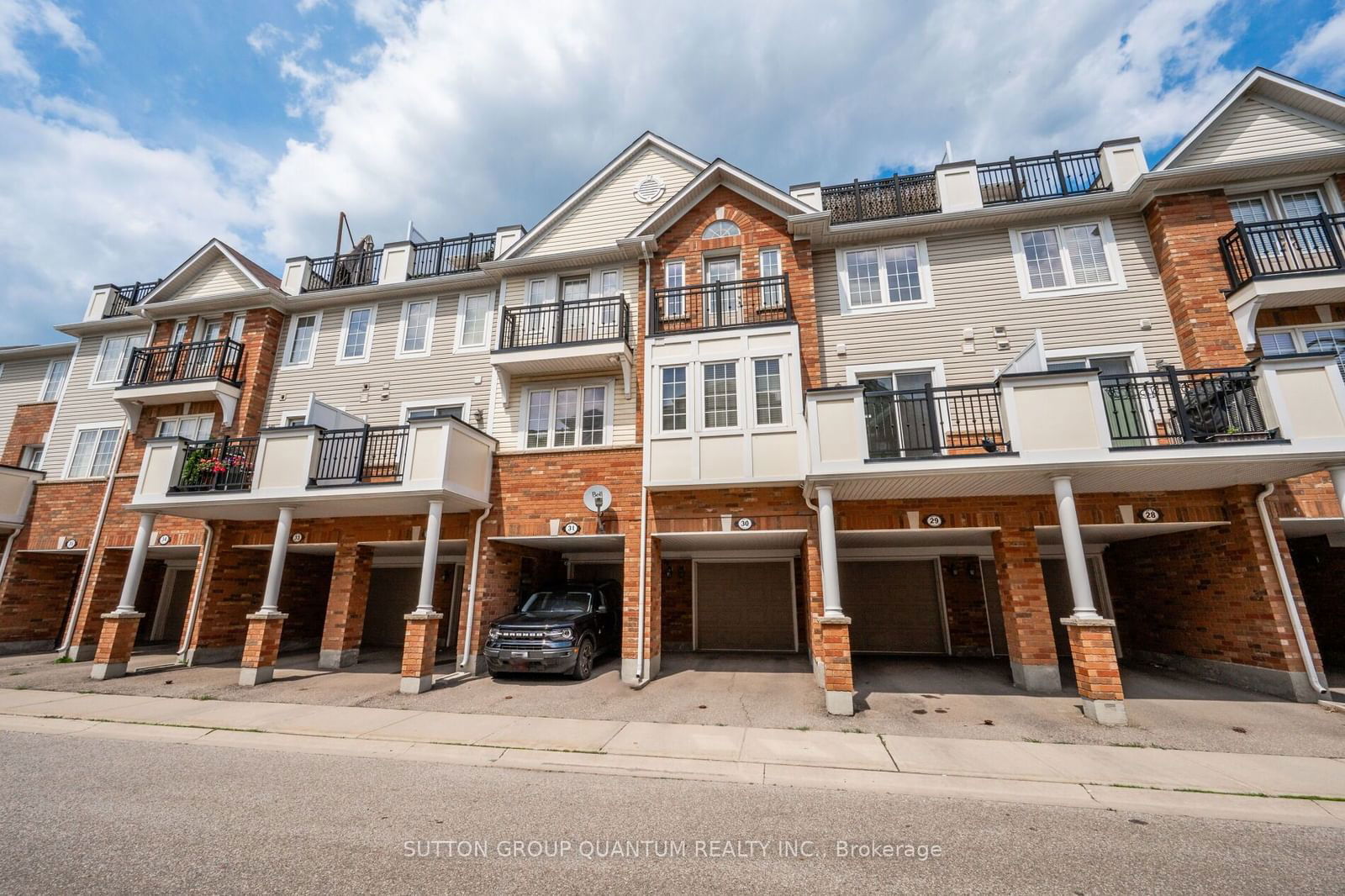 2614 Dashwood Dr Townhouses, Oakville, Toronto