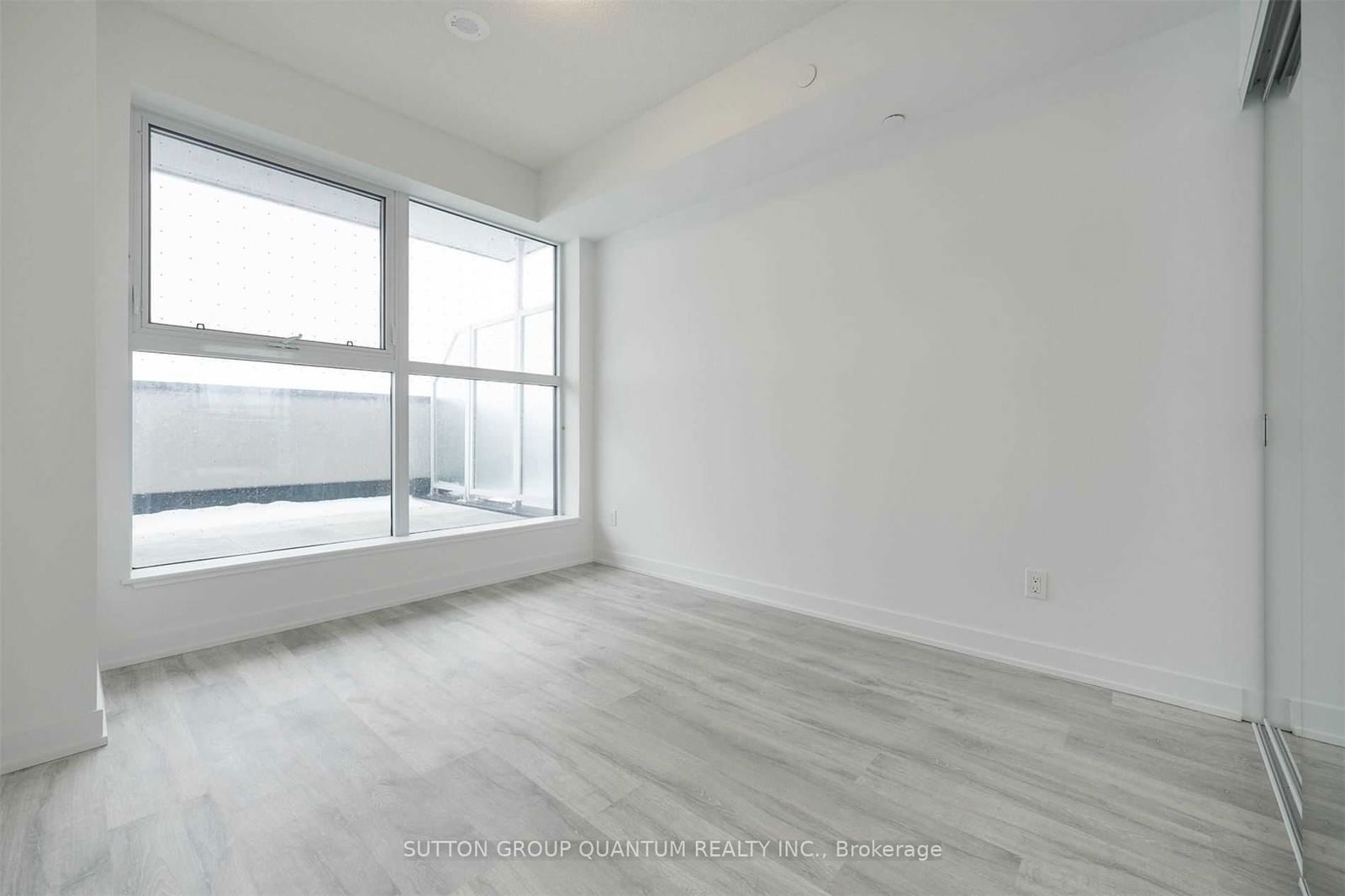 251 Manitoba St, unit 422 for rent - image #9