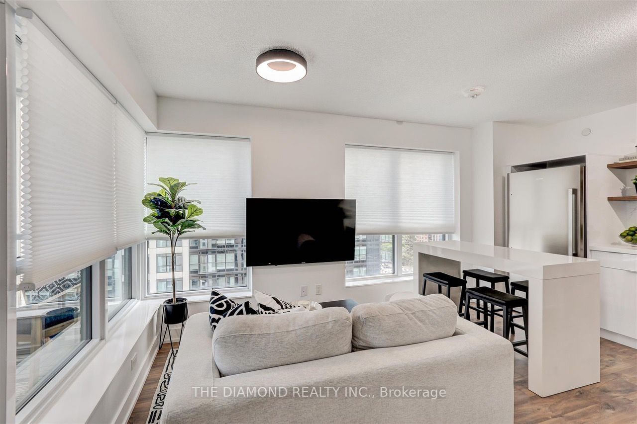 7 Mabelle Ave, unit 1404 for sale - image #2