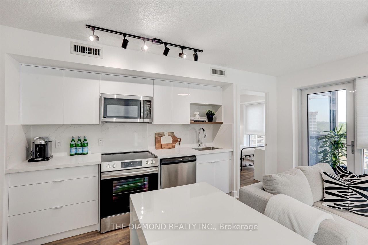 7 Mabelle Ave, unit 1404 for sale - image #3