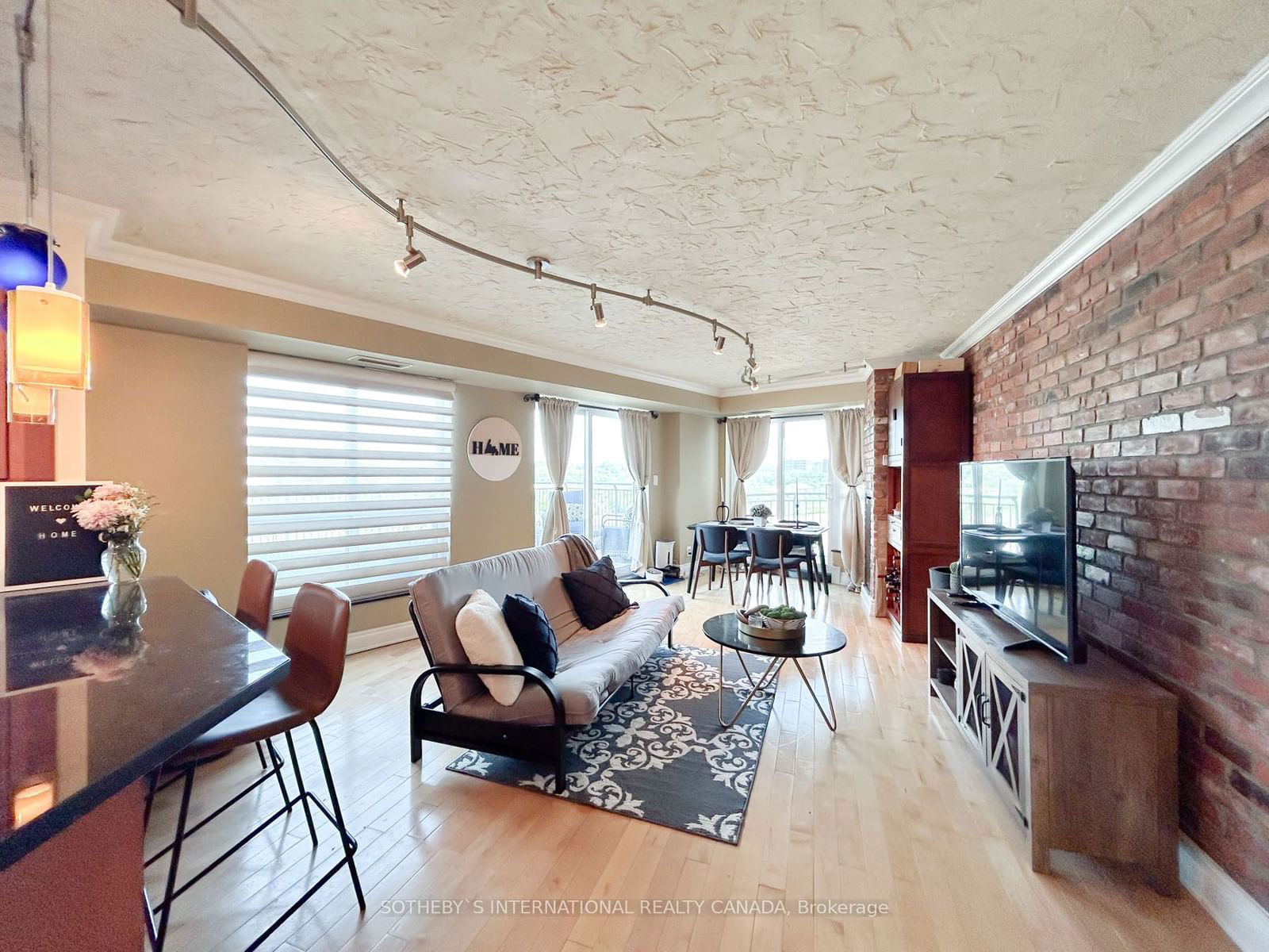 2111 Lake Shore Blvd W, unit 809 for sale - image #3