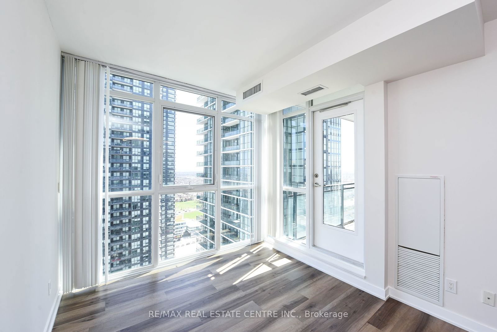 4070 Confederation Pkwy, unit 2903 for sale - image #18