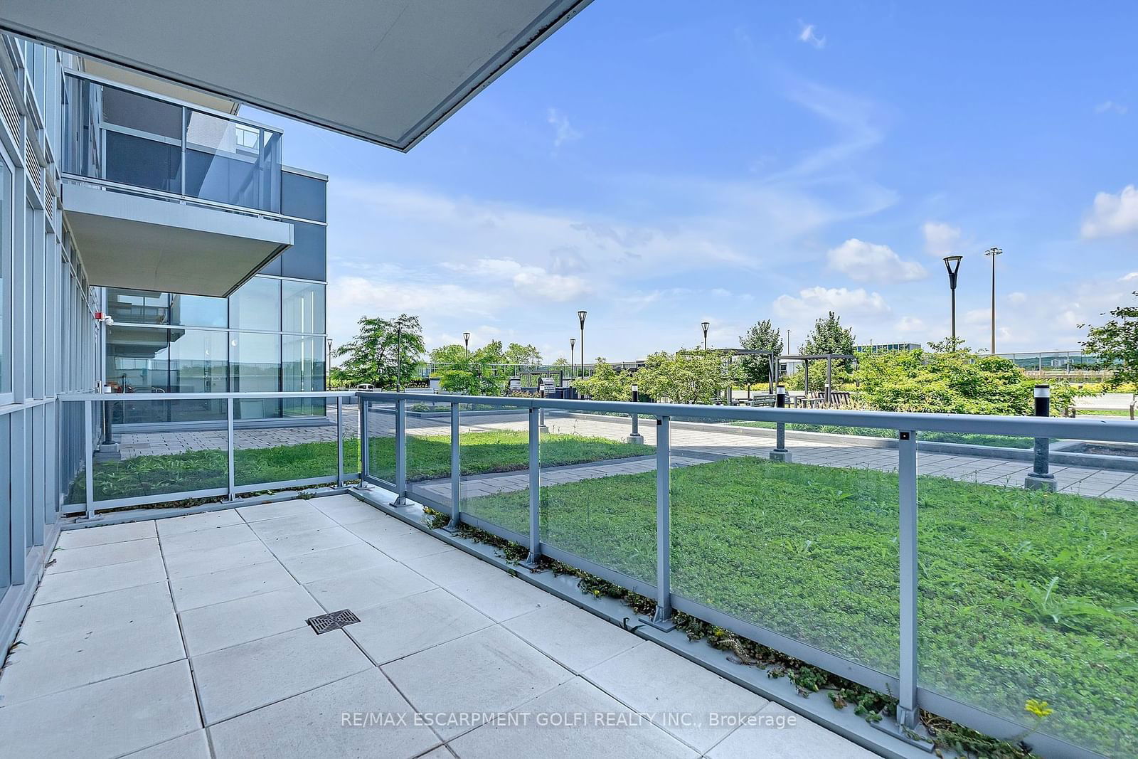 2093 Fairview St, unit 408 for sale - image #23