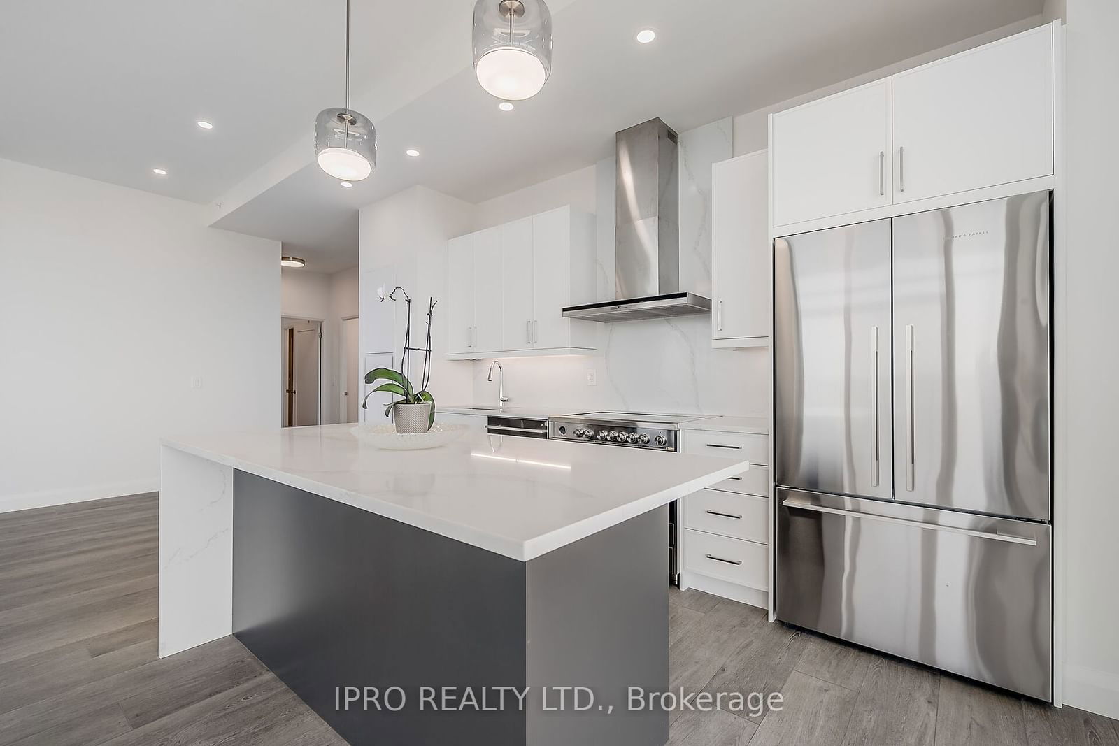 500 Brock Ave, unit 2002 for sale