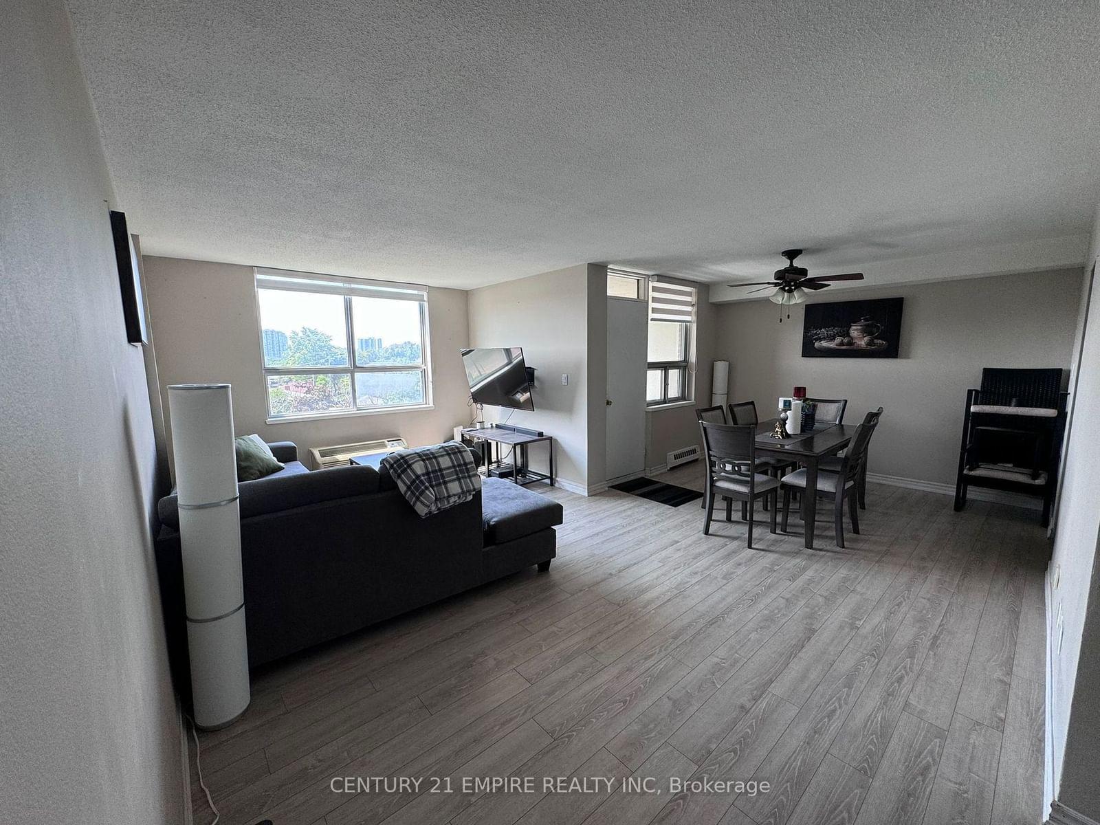 2825 Islington Ave, unit 503 for sale - image #2