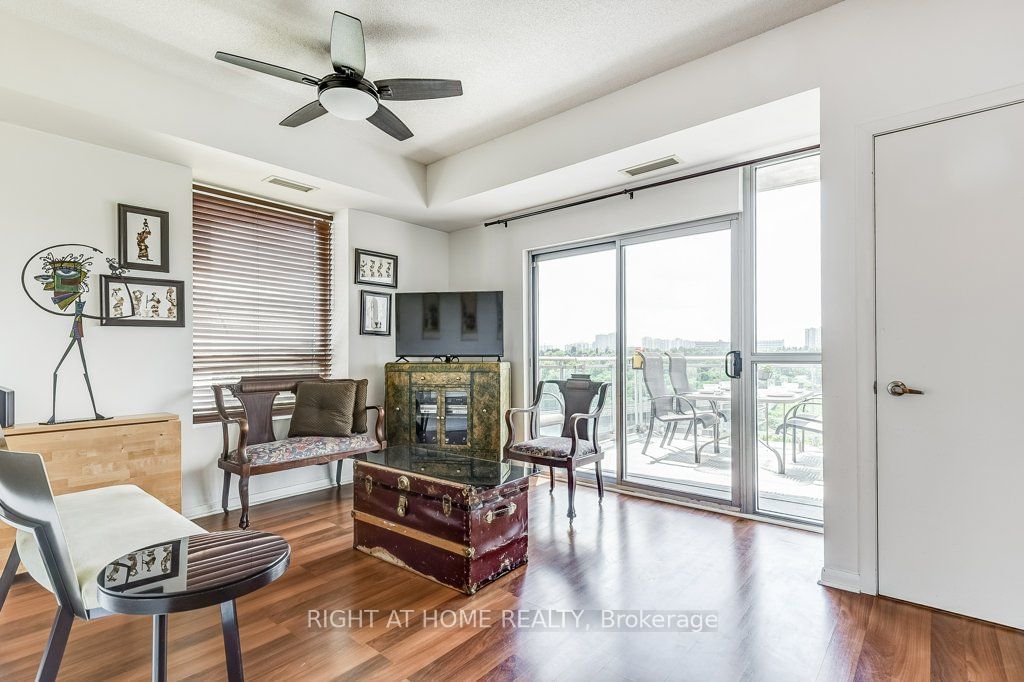 2464 Weston Rd, unit 910 for sale - image #9