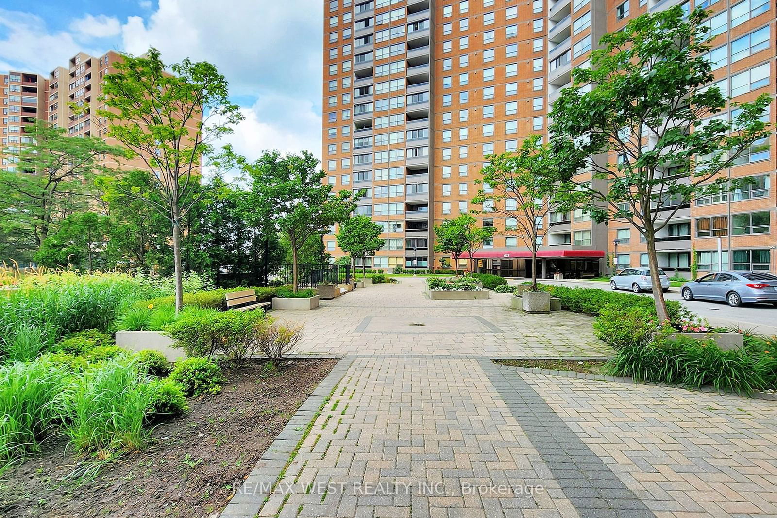 627 The West Mall, unit 1810 for sale - image #3