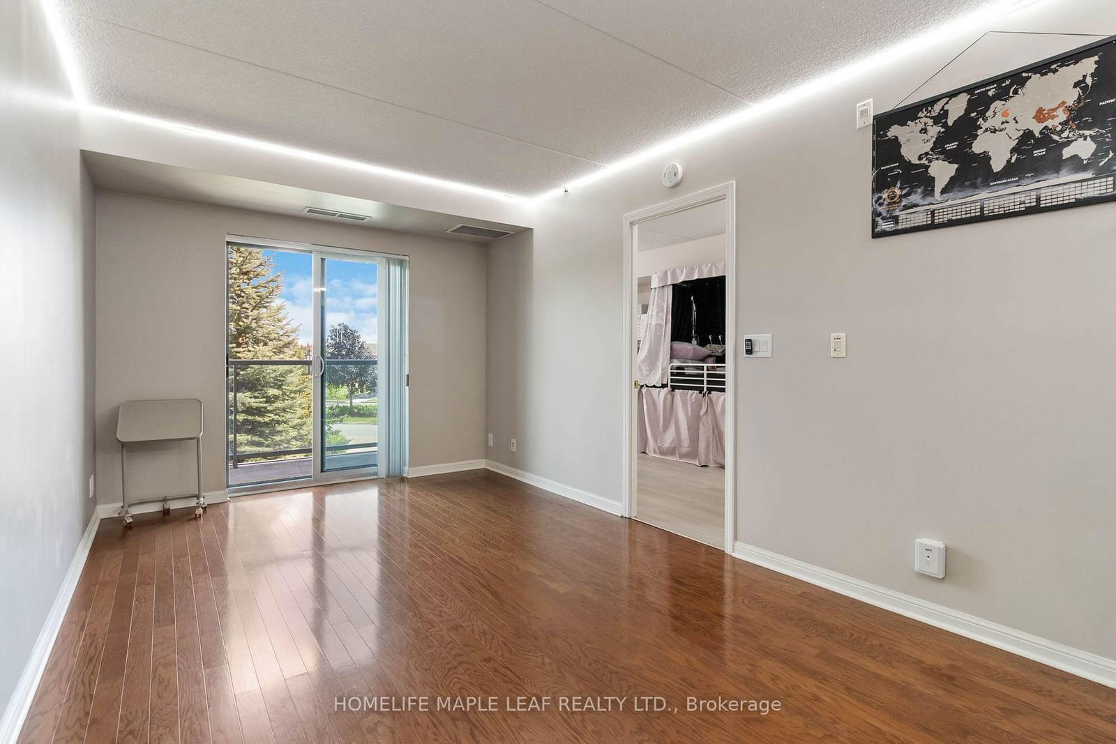 65 VIA ROSEDALE Way, unit 206 for sale - image #5