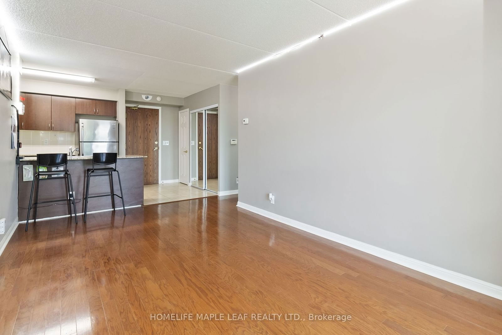 65 VIA ROSEDALE Way, unit 206 for sale - image #6