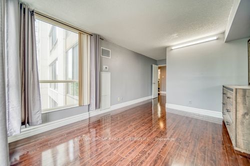 2901 Kipling Ave, unit 307 for sale