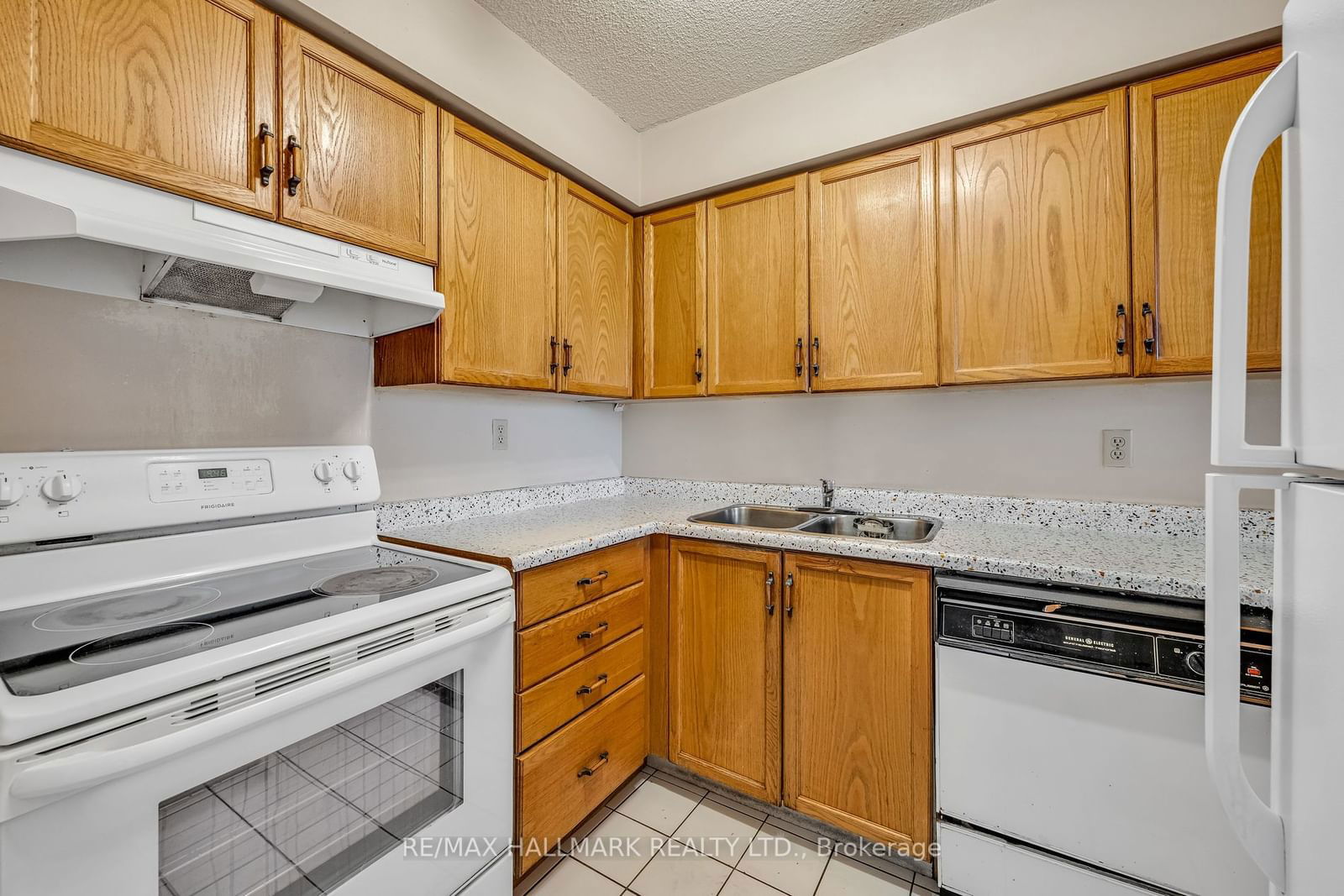 2901 Kipling Ave, unit 505 for sale - image #15