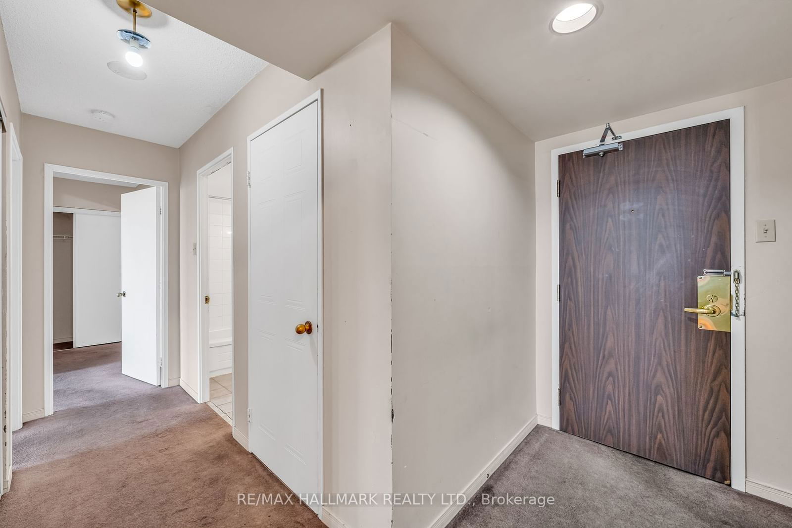 2901 Kipling Ave, unit 505 for sale - image #3