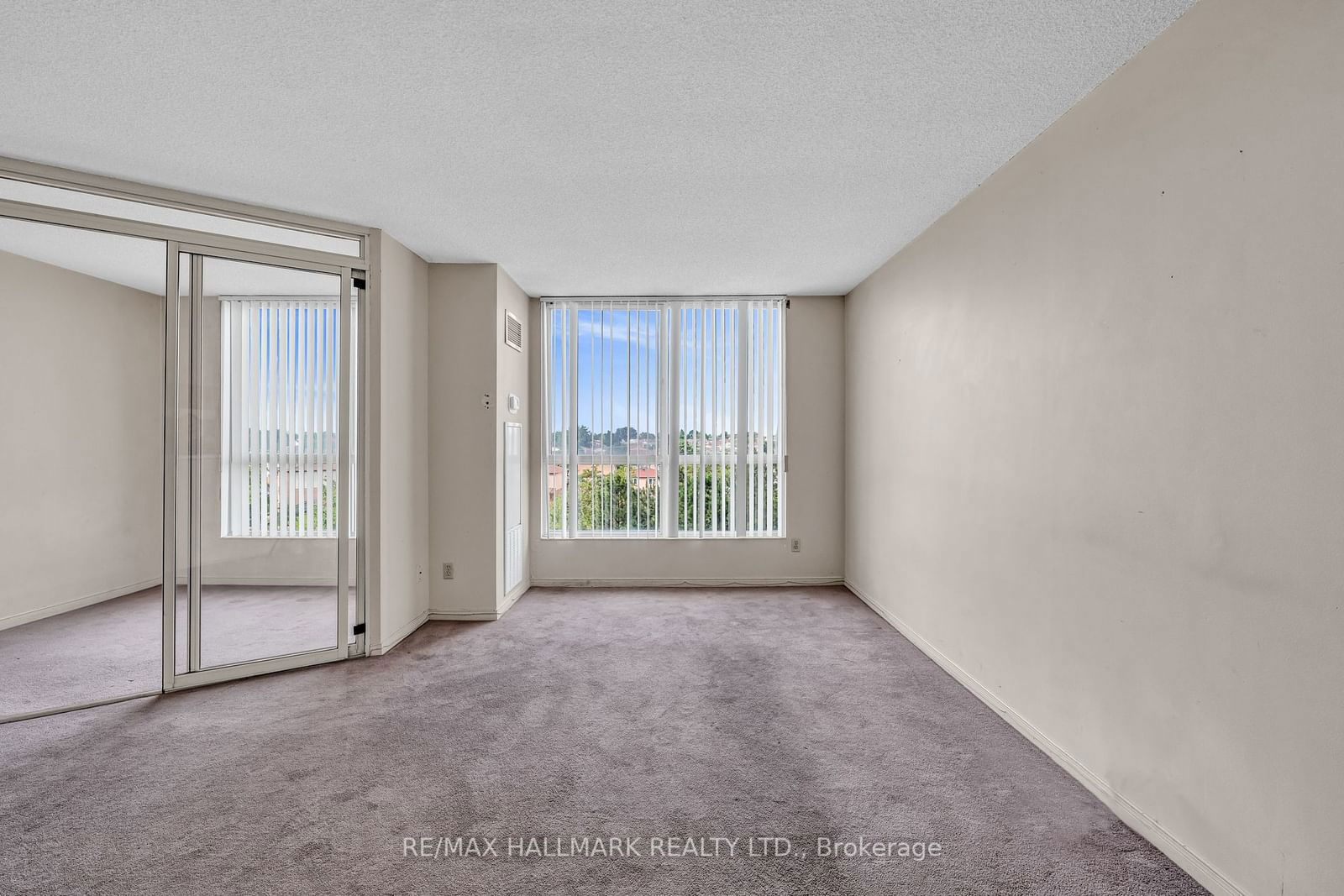 2901 Kipling Ave, unit 505 for sale - image #6