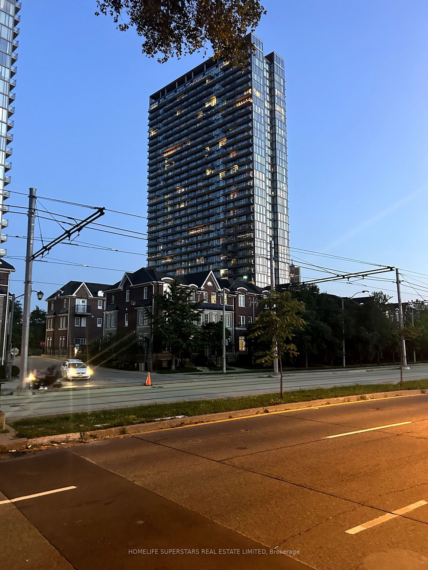 105 The Queensway Ave, unit 3007 for rent - image #6