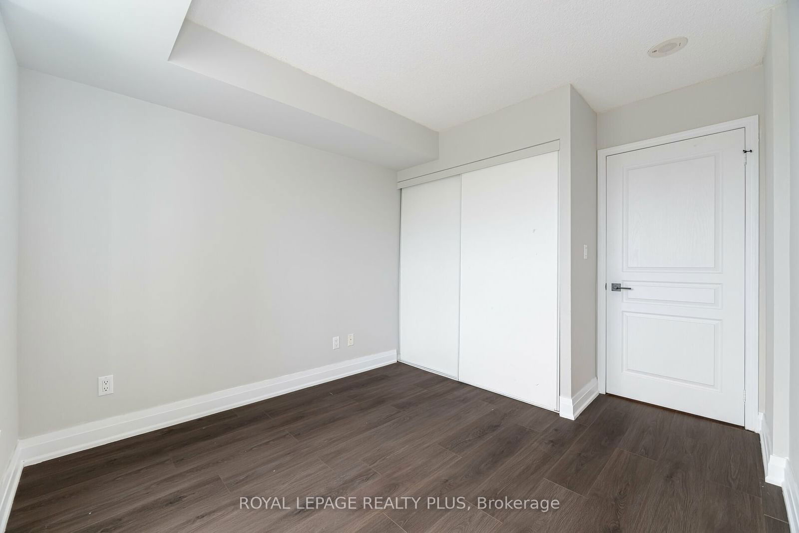 4879 Kimbermount Ave, unit 304 for sale - image #21