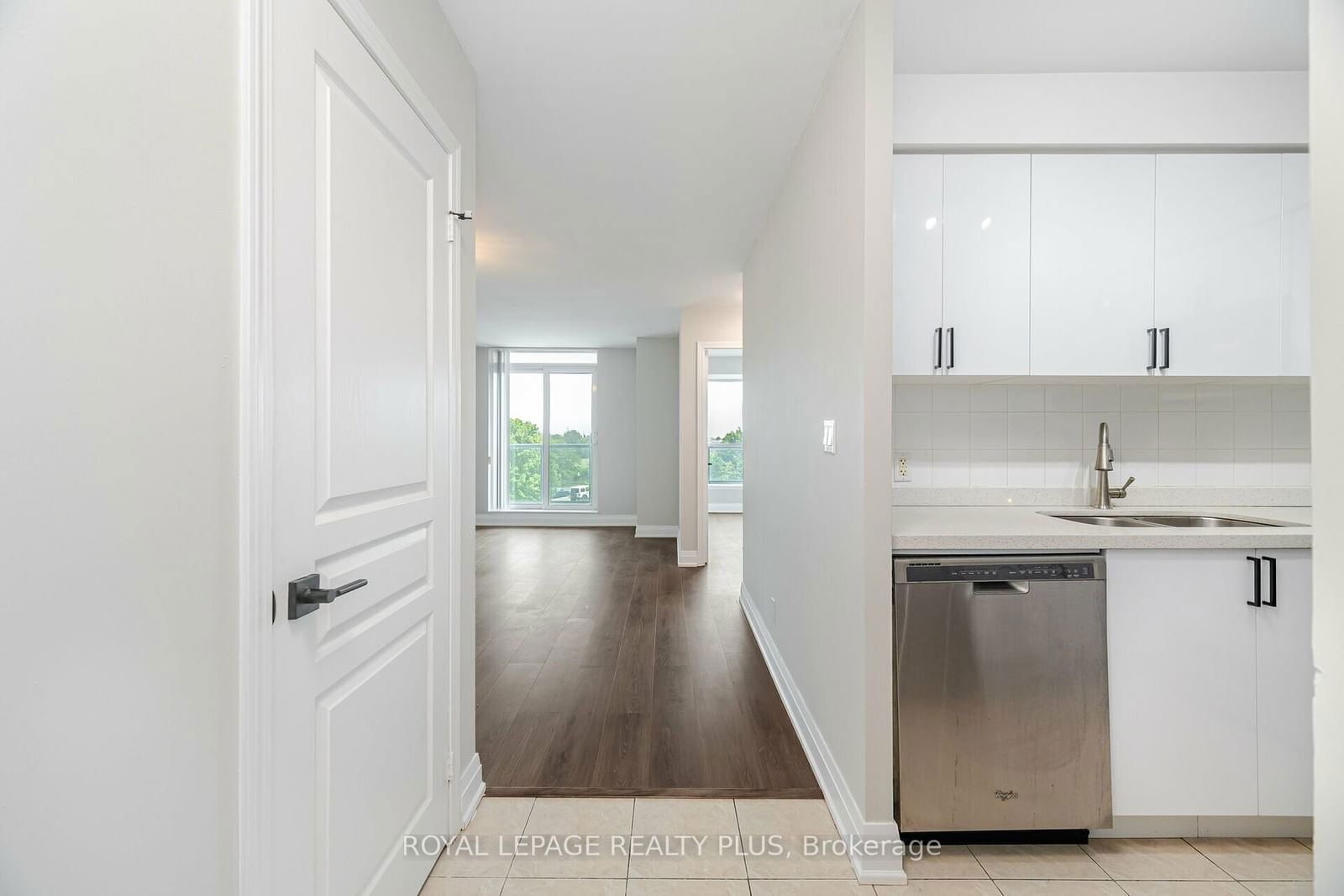 4879 Kimbermount Ave, unit 304 for sale - image #5