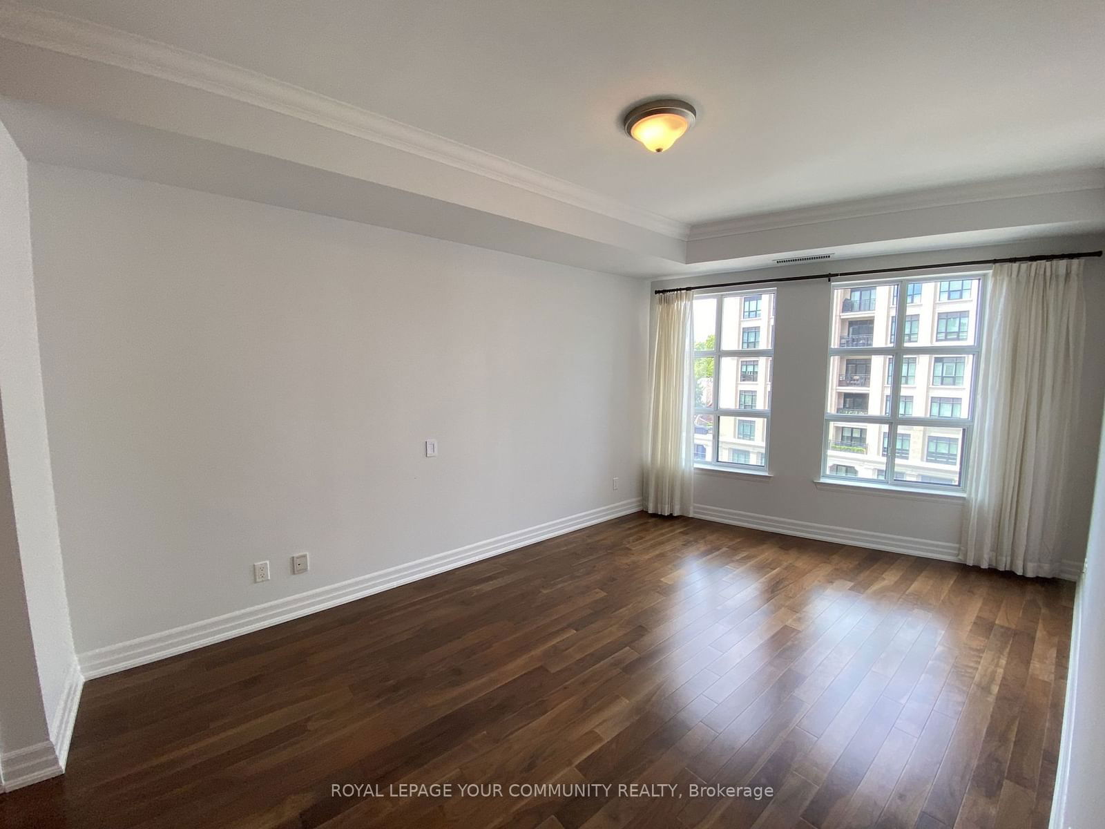 2855 Bloor St W, unit 621 for rent