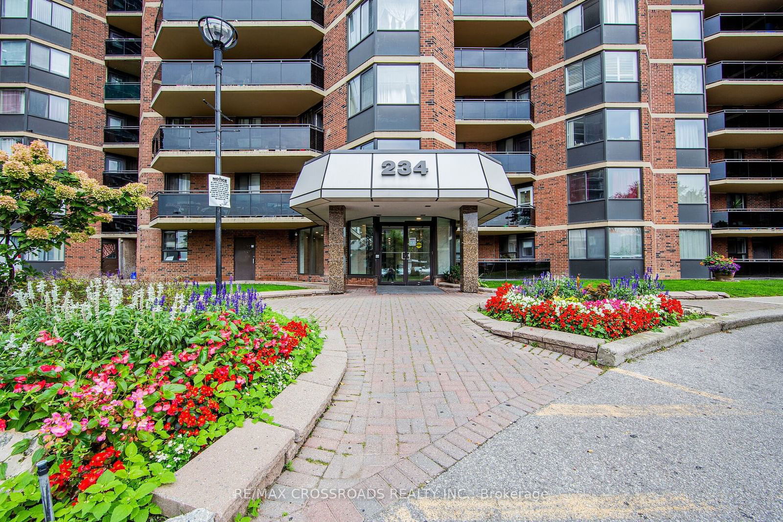 Twin Towers Condos, Etobicoke, Toronto