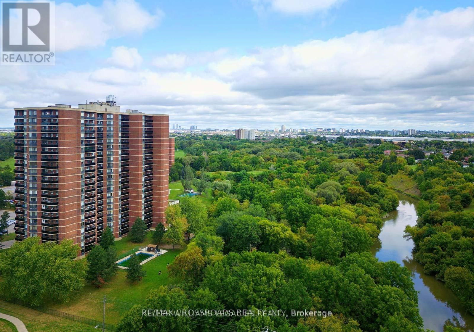 Twin Towers Condos, Etobicoke, Toronto