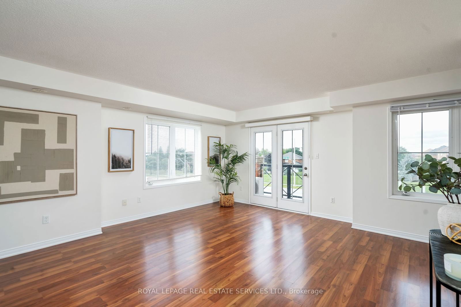 2551 Sixth Line, unit 19 for sale - image #7