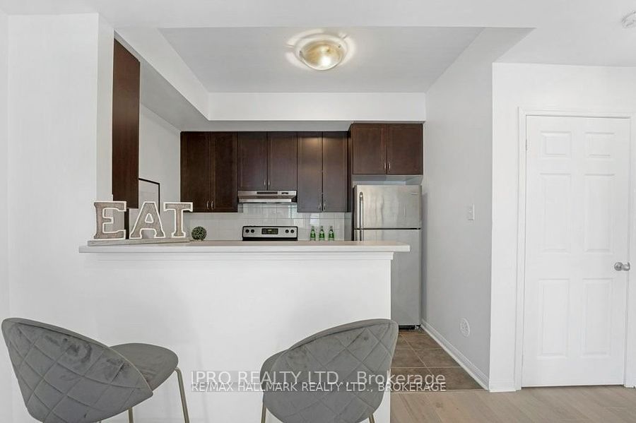 Hazelton Place Townhomes, Mississauga, Toronto