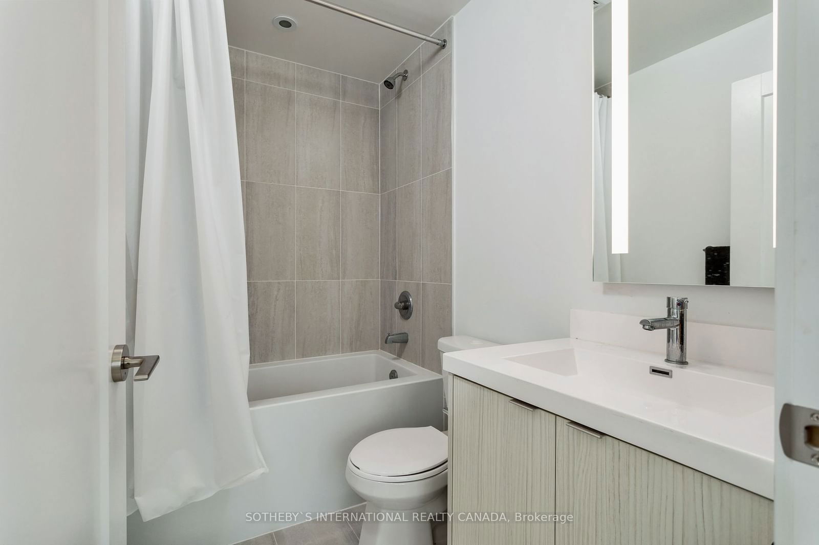 5 mabelle Ave, unit 3035 for sale - image #16