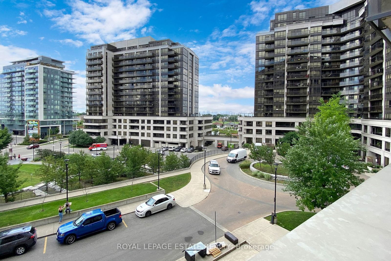 1070 Sheppard Ave W, unit 401 for sale