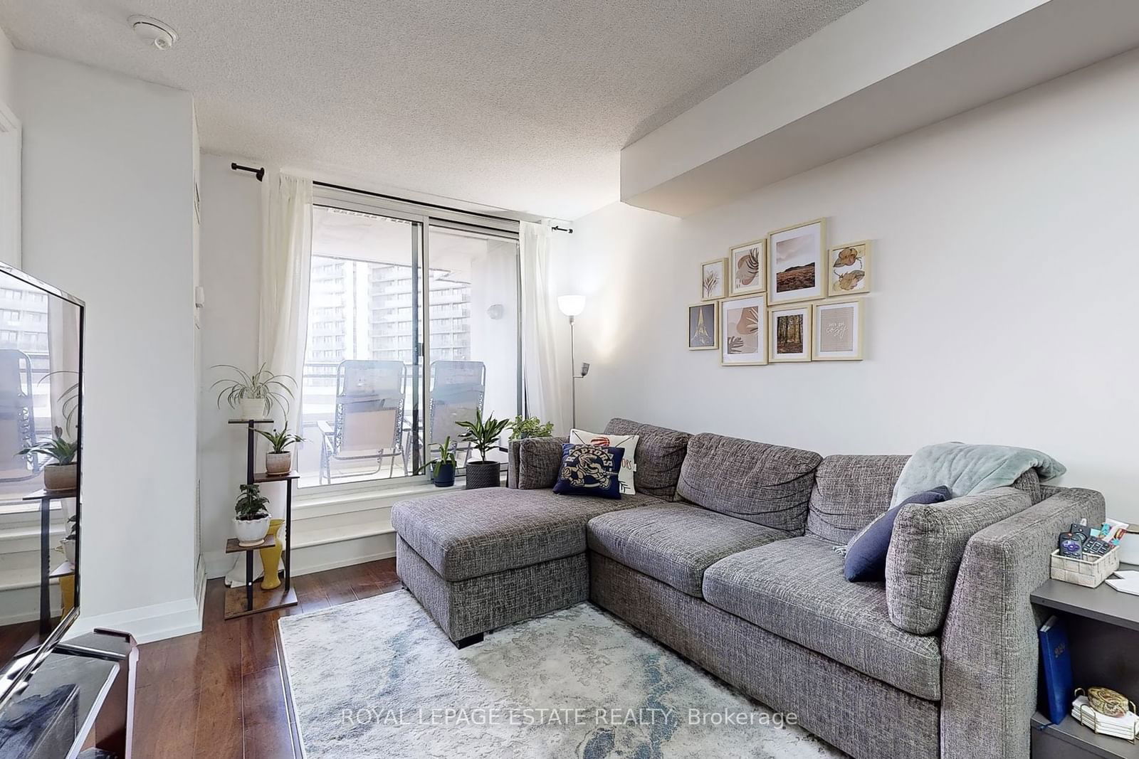 1070 Sheppard Ave W, unit 401 for sale - image #4