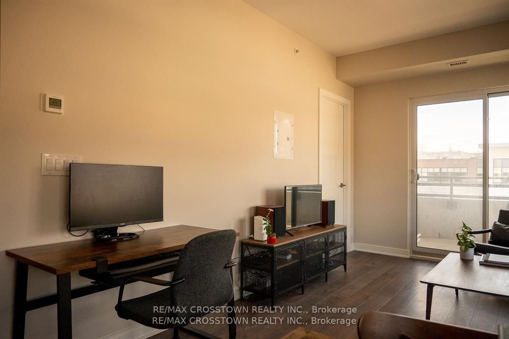 1 Neighbourhood Lane, unit 306 for sale - image #13