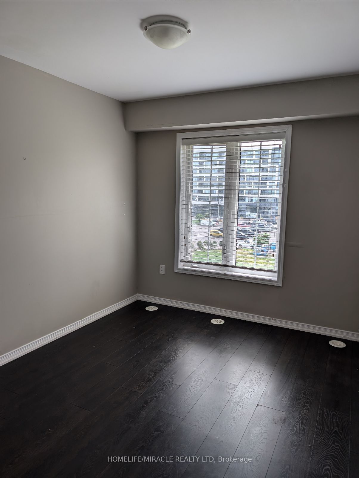 2441 Greenwich Dr, unit 69 for rent - image #11