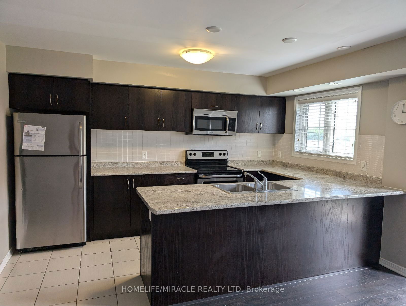 2441 Greenwich Dr, unit 69 for rent - image #4