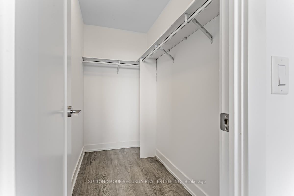 5 Mabelle Ave, unit 3336 for sale - image #10