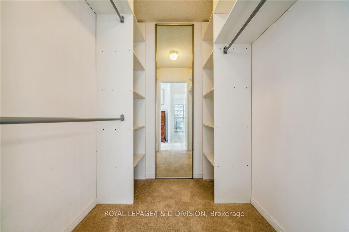 20 Southport St, unit 605 for sale - image #21