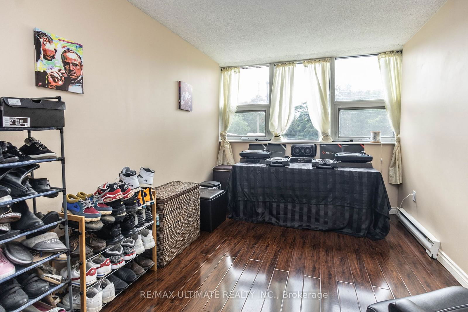 75 Emmett Ave, unit 116 for sale - image #17