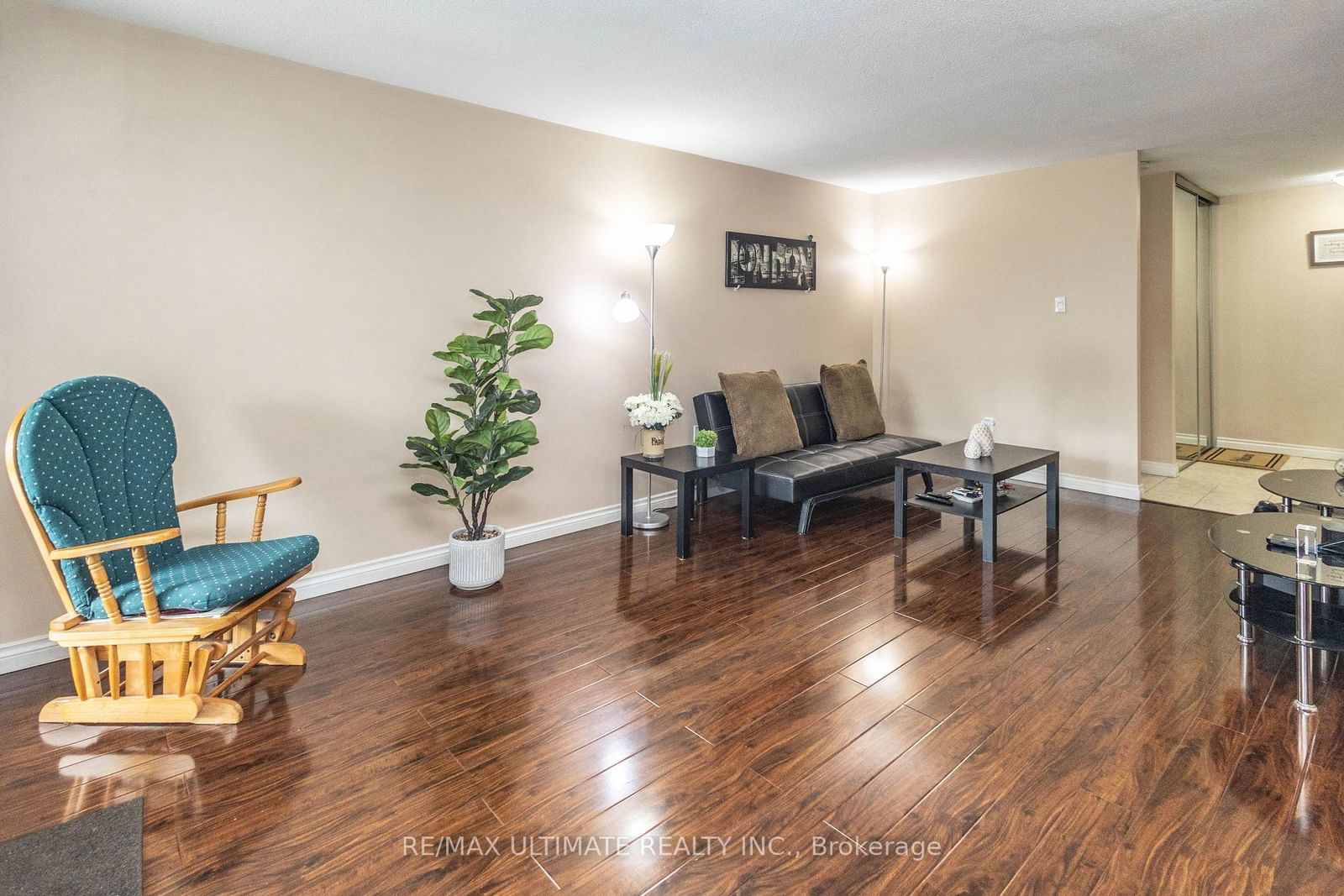 75 Emmett Ave, unit 116 for sale - image #6