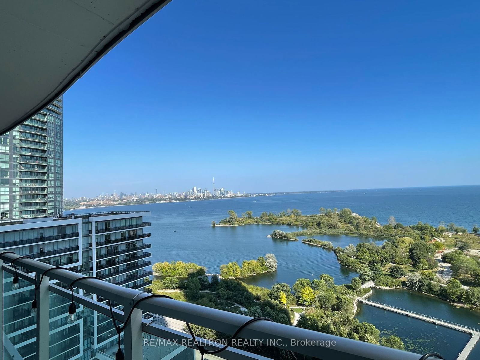 33 Shore Breeze Dr, unit 1910 for rent - image #7