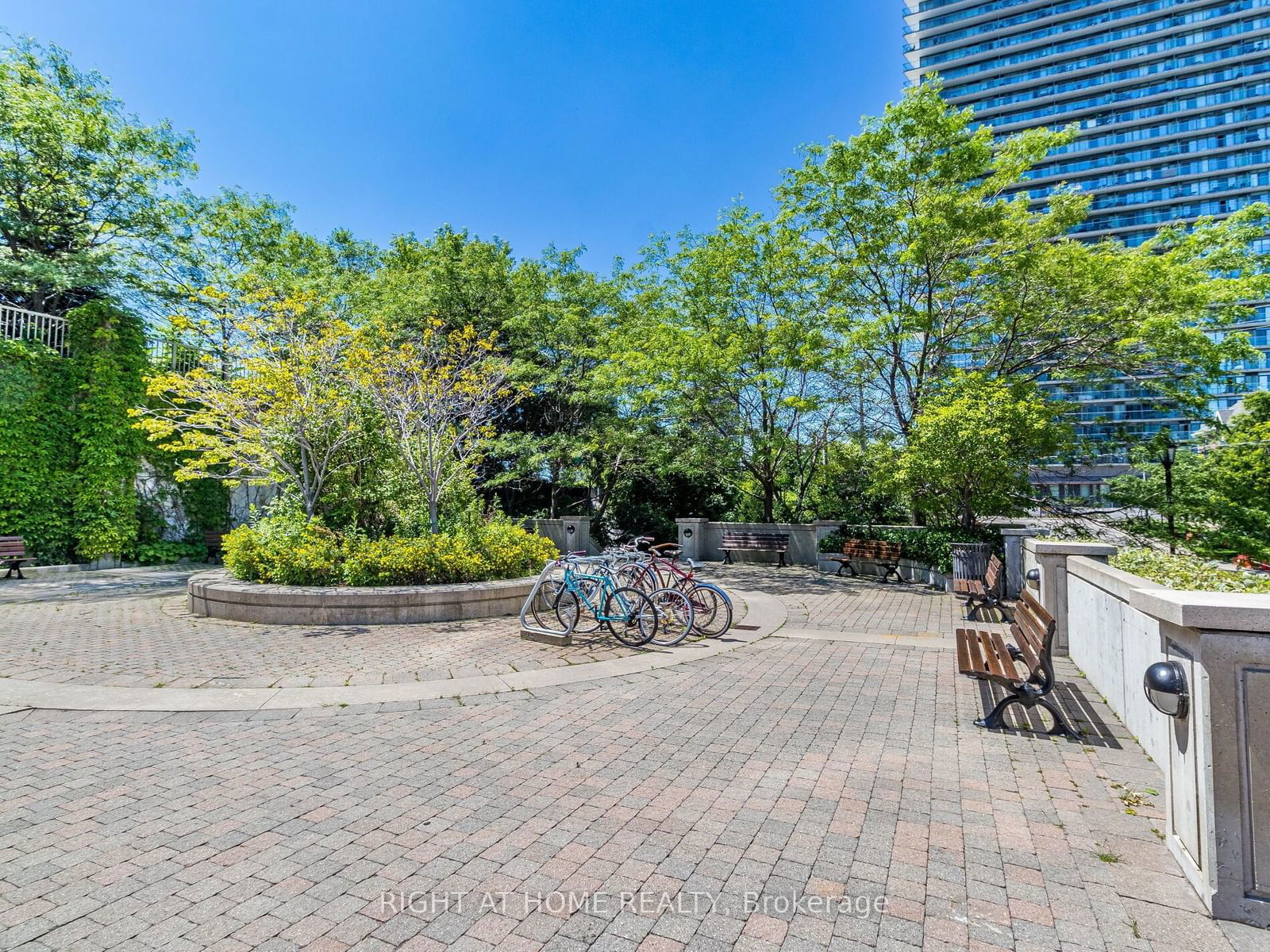 15 Windermere Ave, unit 1212 for sale - image #34