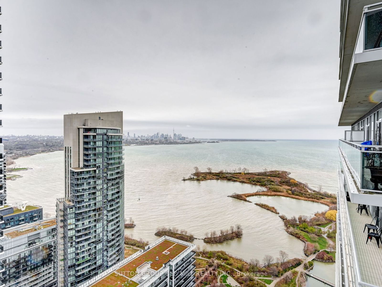 33 Shore Breeze Dr, unit Lph3704 for sale