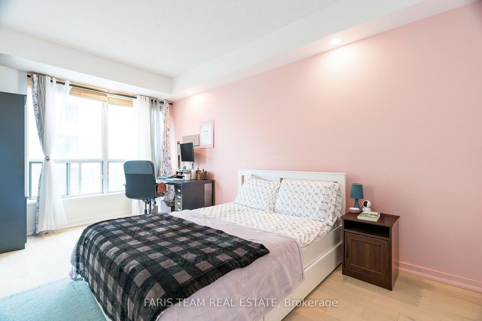 88 Palace Pier Crt, unit 806 for sale - image #11