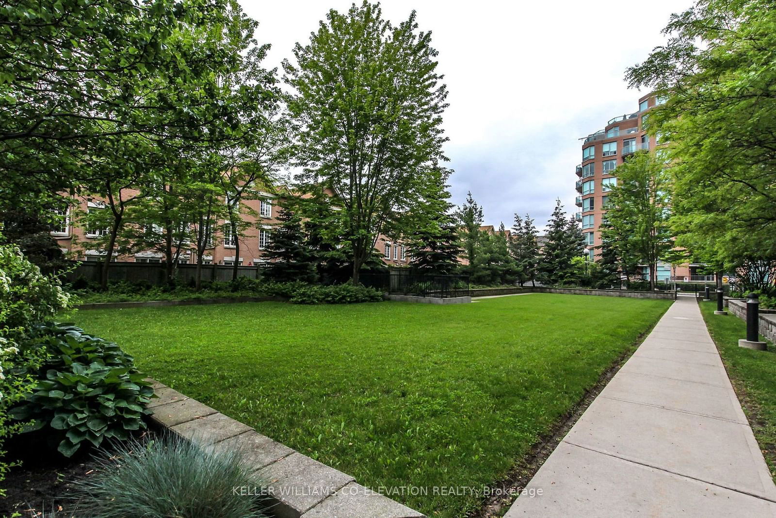 200 Manitoba St, unit 412 for rent - image #26