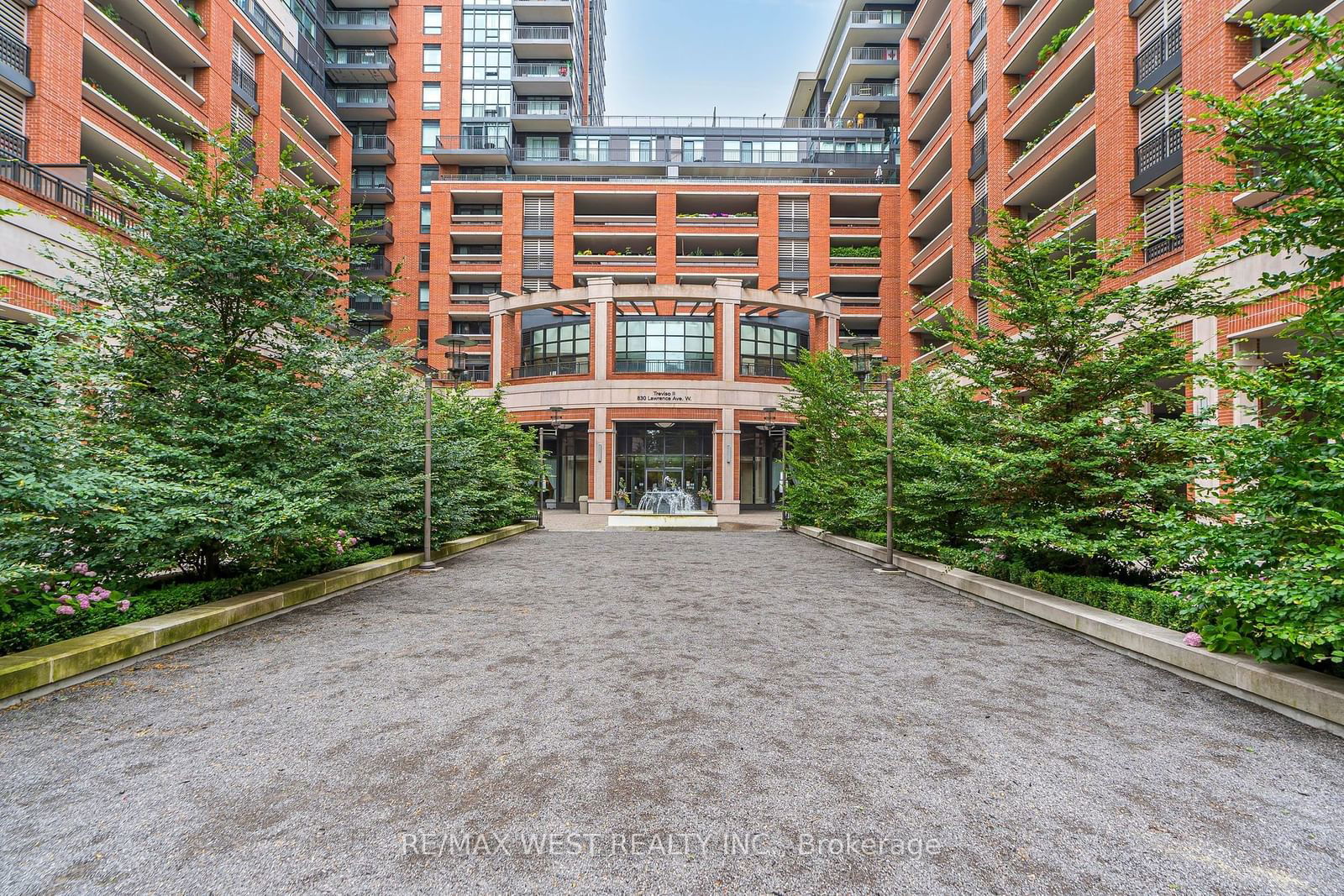 830 Lawrence Ave, unit 803 for sale - image #5