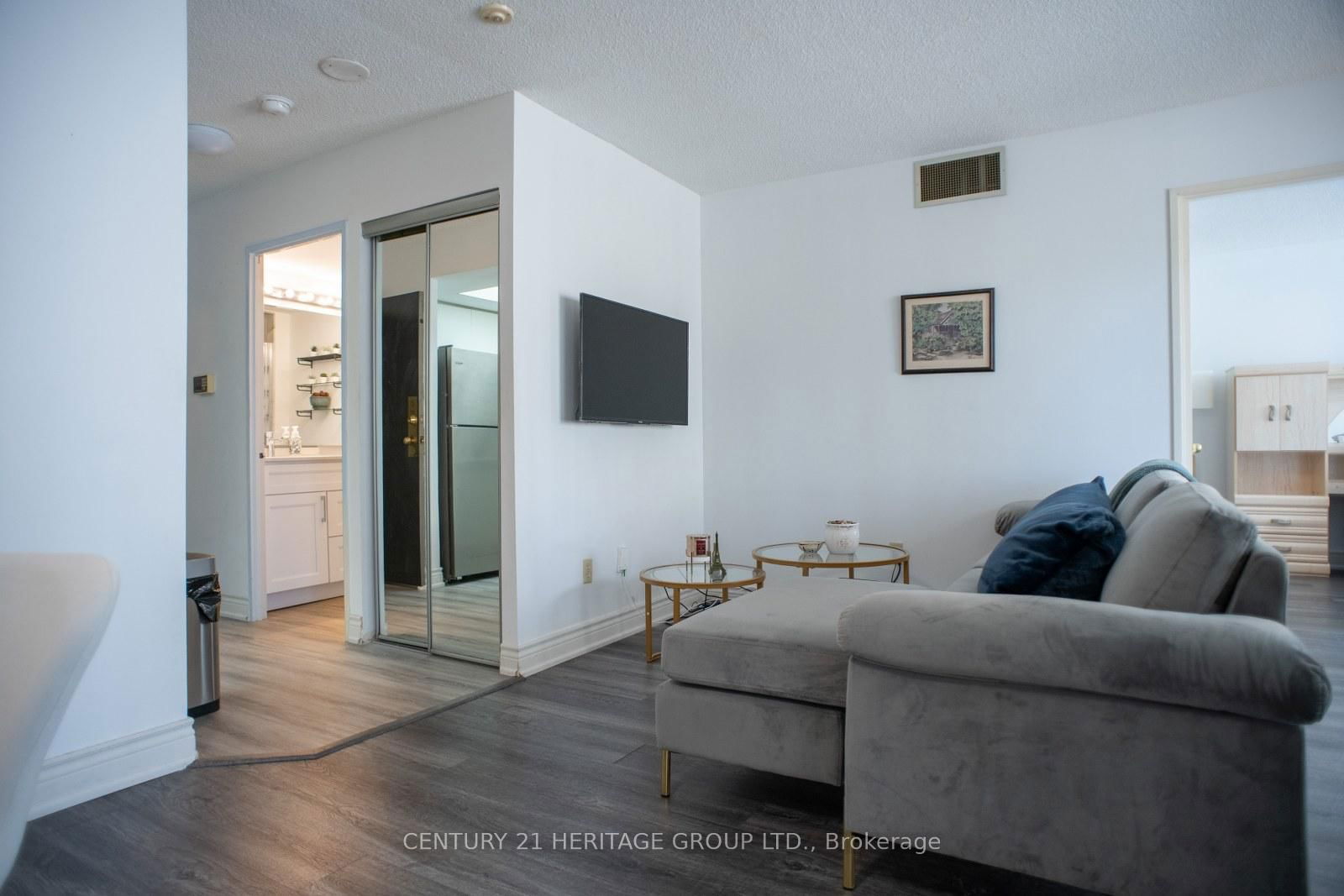 265 Enfield Pl, unit 301 for sale - image #8