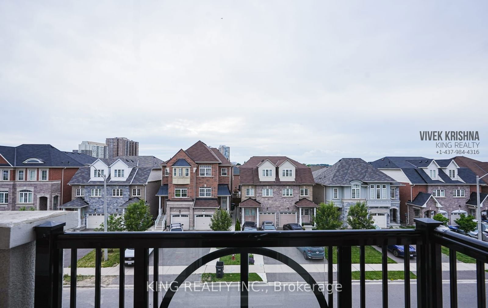 78 Preston Meadow Ave, unit 17 for sale - image #1