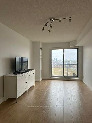 1 De Boers Dr W, unit 1009 for rent - image #6