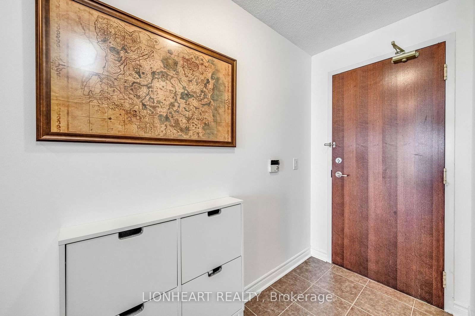 5 Michael Power Pl, unit 709 for sale - image #3