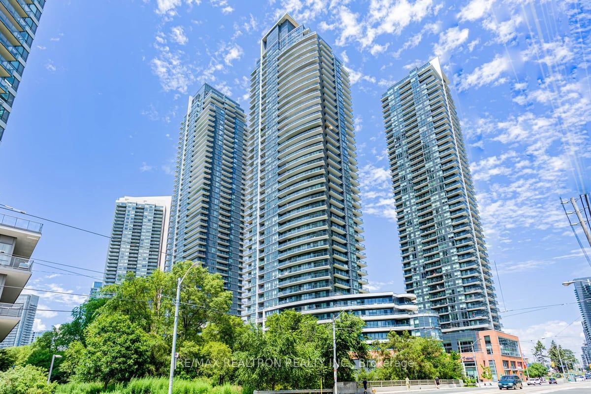 2212 Lake Shore Blvd W, unit 3705 for sale - image #1