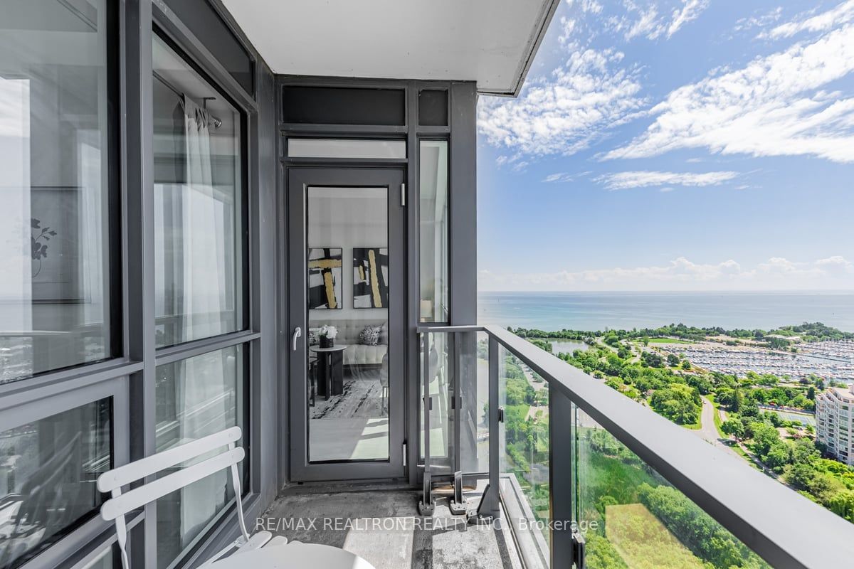 2212 Lake Shore Blvd W, unit 3705 for sale - image #18